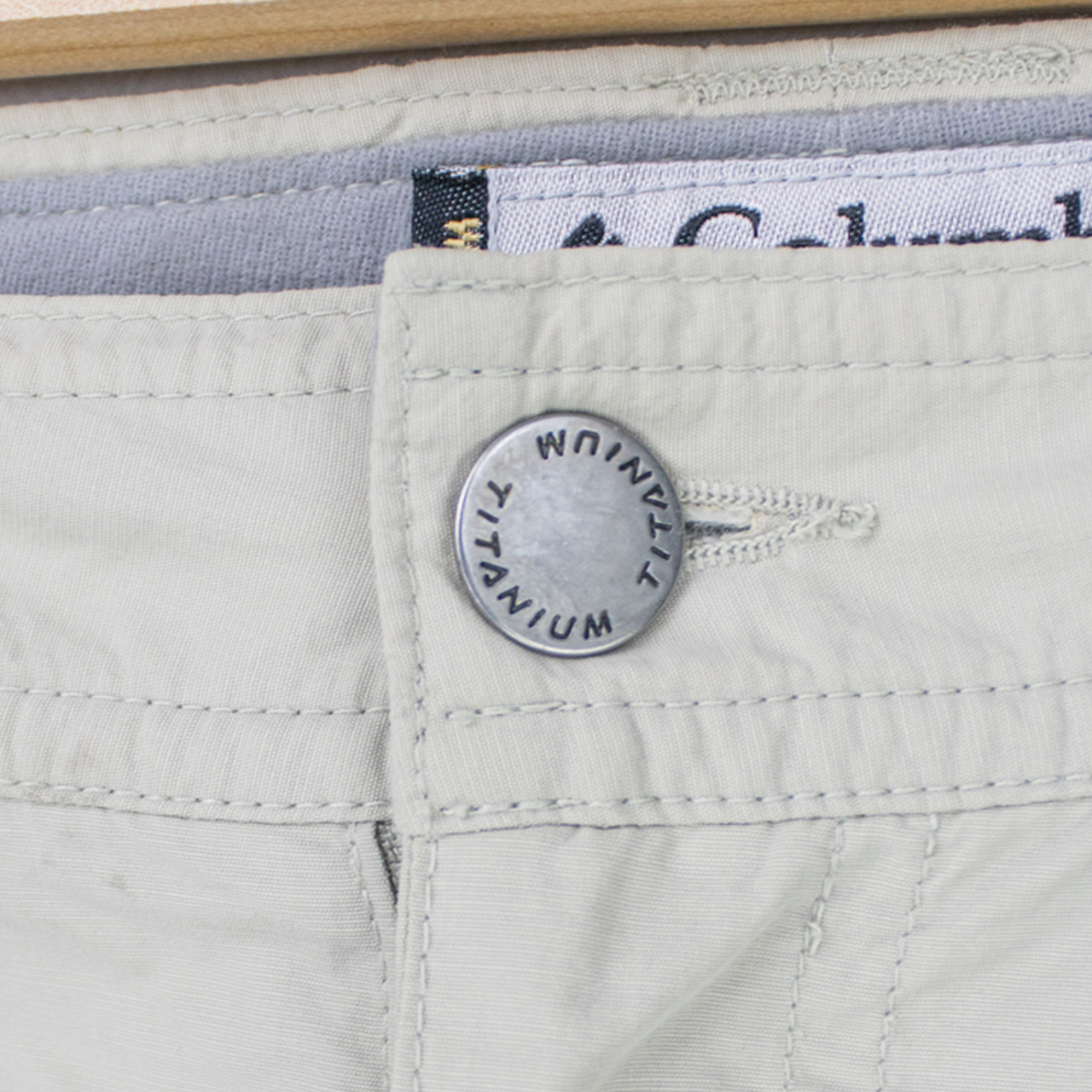 VINTAGE COLUMBIA CARGO PANTS - 38"