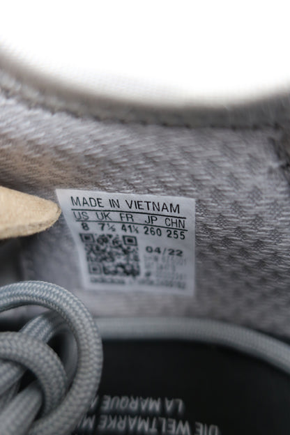 BRAND NEW GREY BLACK ADIDAS NMD R1 V2 - SIZE 8
