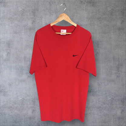 VINTAGE NIKE T-SHIRT - M