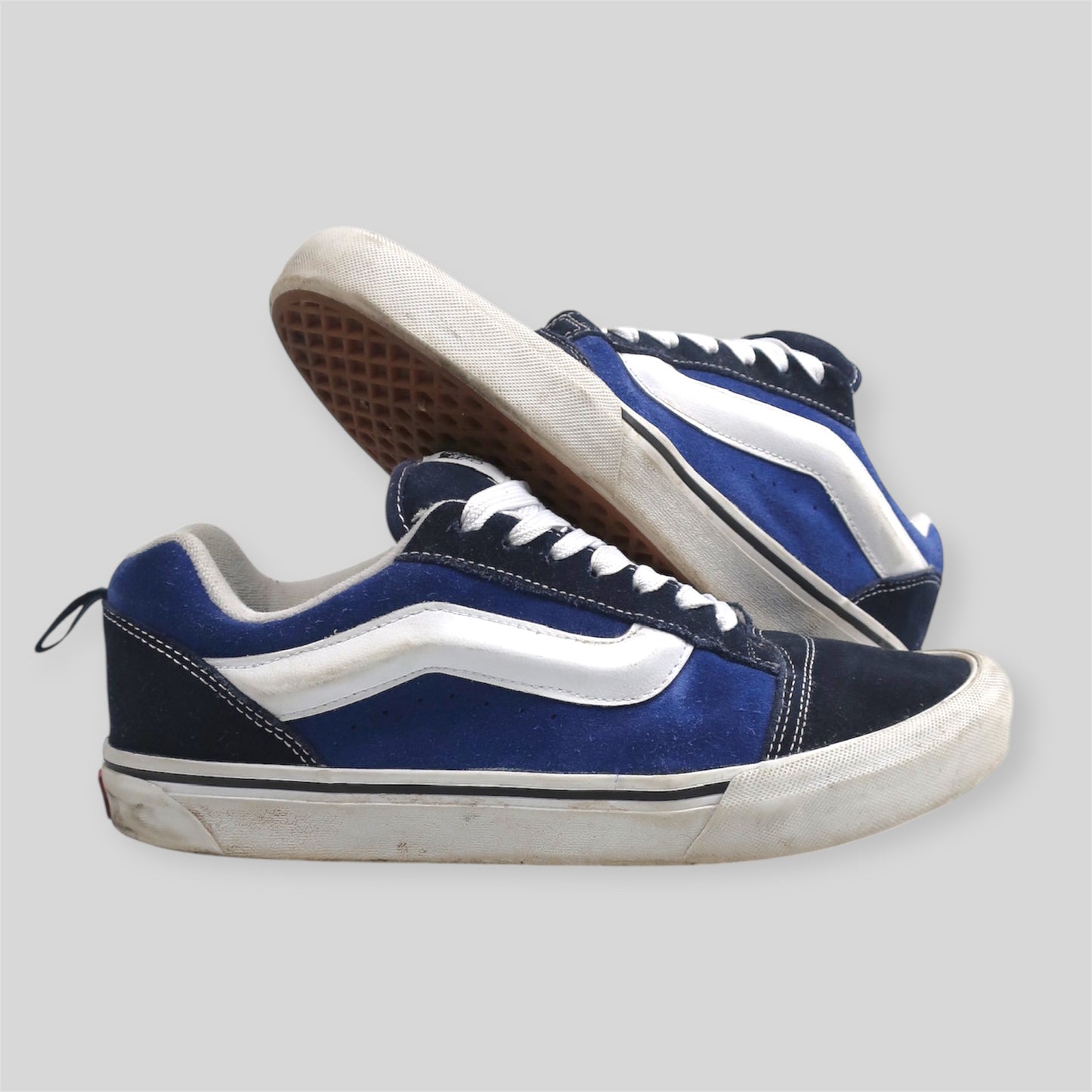 NAVY BLUE VANS KNU SKOOLS - SIZE 11