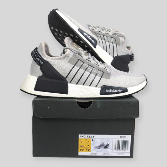 BRAND NEW GREY BLACK ADIDAS NMD R1 V2 - SIZE 8