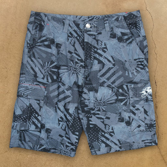 VINTAGE BILLABONG CARGO SHORTS - 38"