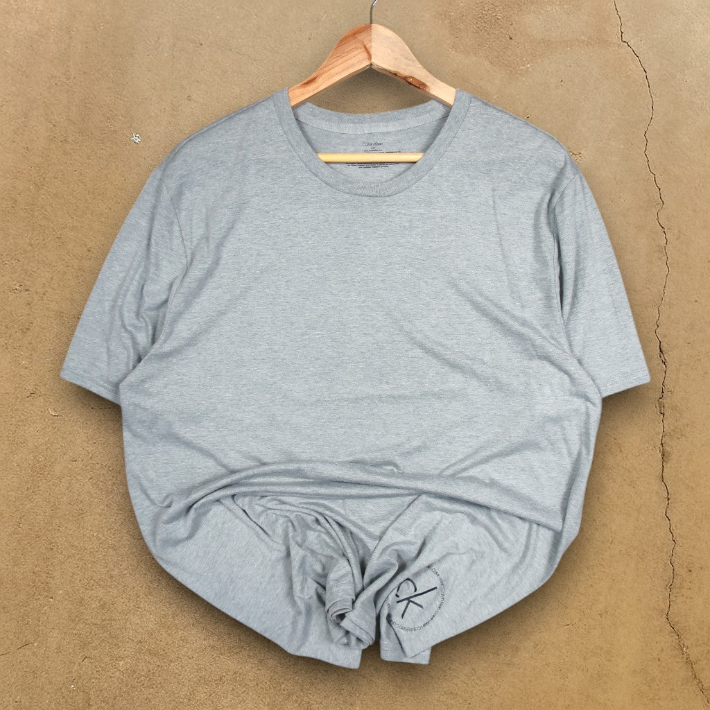 VINTAGE CALVIN KLEIN T-SHIRT - L
