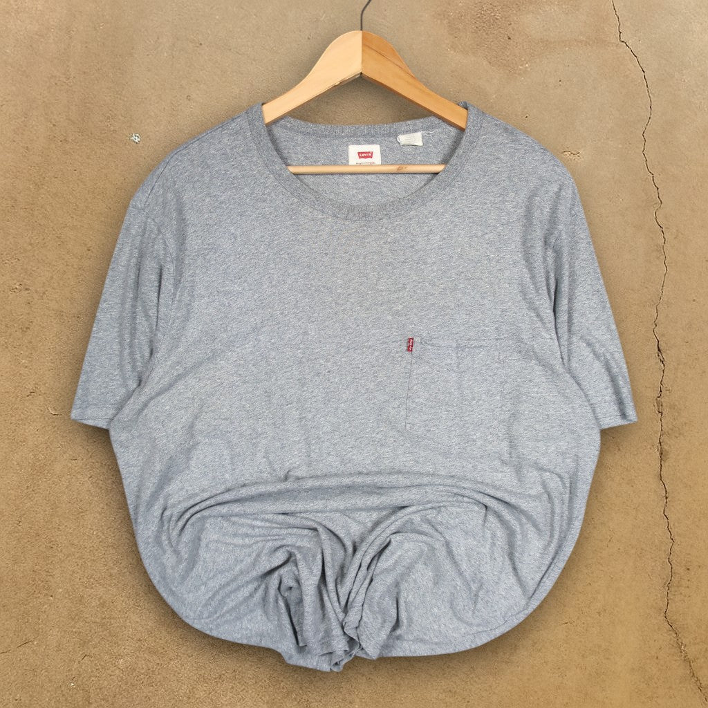 VINTAGE LEVI'S T-SHIRT - XL