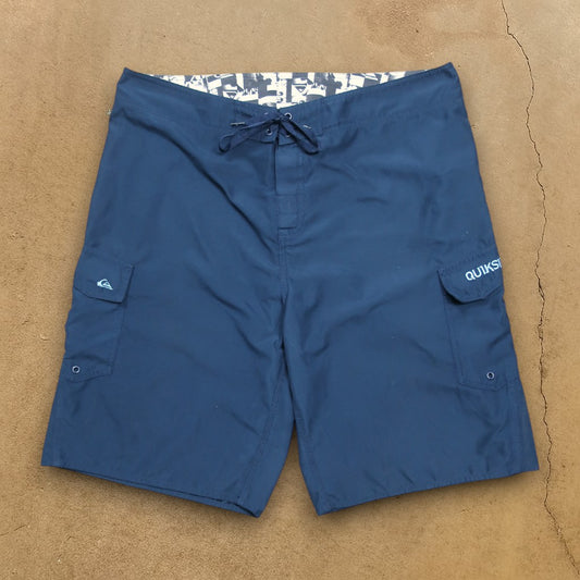 VINTAGE QUIKSILVER BOARD SHORTS - 40"