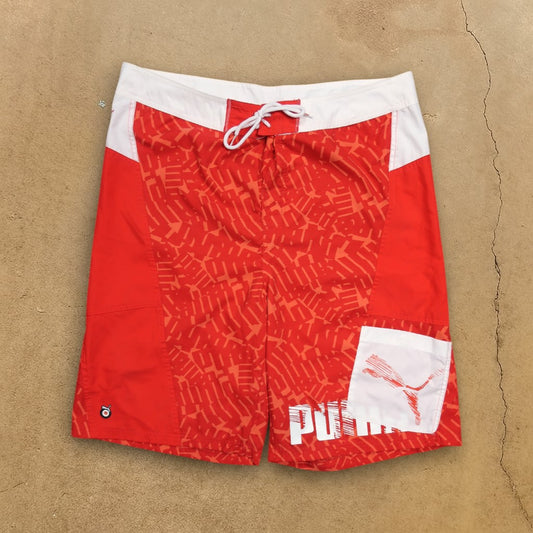 VINTAGE PUMA BOARD SHORTS - L