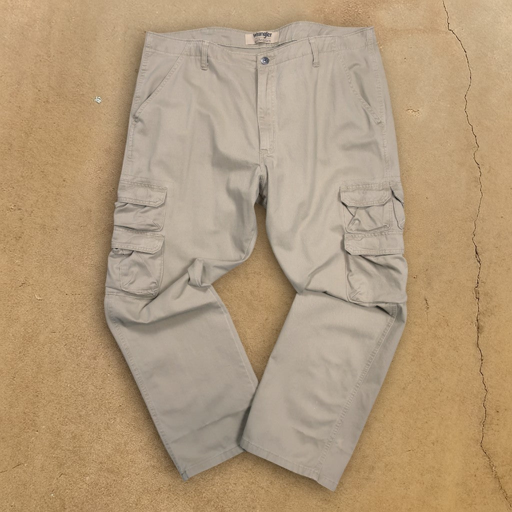 VINTAGE WRANGLER CARGO PANTS - 40"