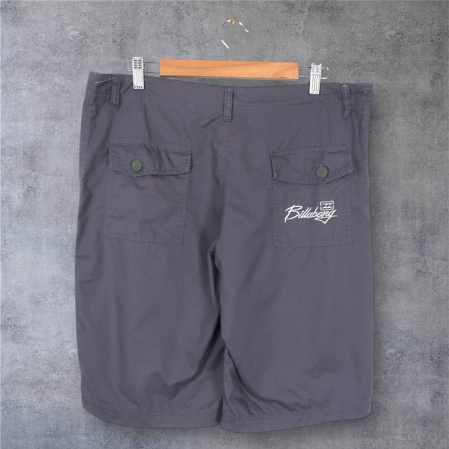 VINTAGE BILLABONG SHORTS - 38"