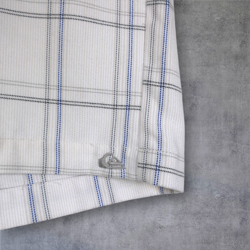 VINTAGE QUIKSILVER SHORTS - 36"