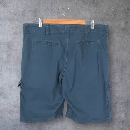 VINTAGE WRANGLER CARGO SHORTS - 36"