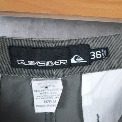 VINTAGE QUIKSILVER SHORTS - 36"