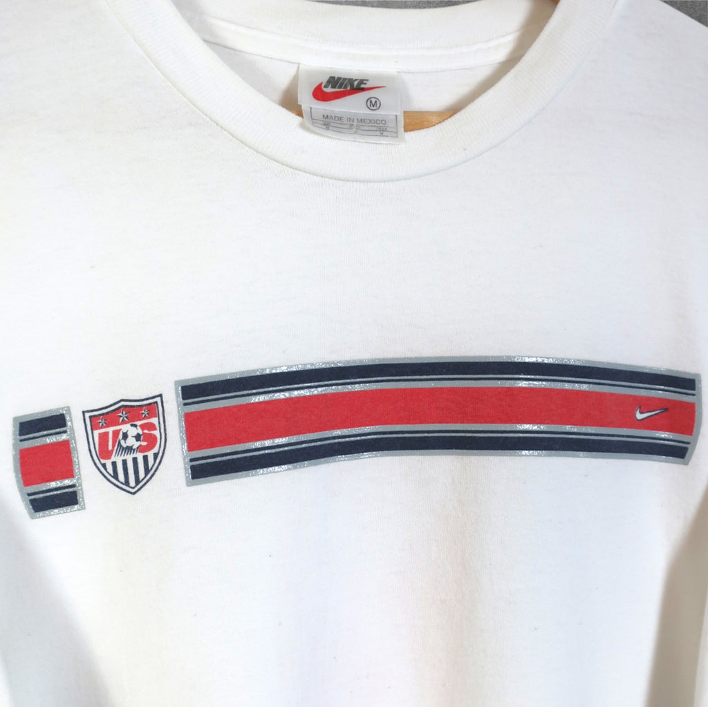VINTAGE NIKE T-SHIRT - M