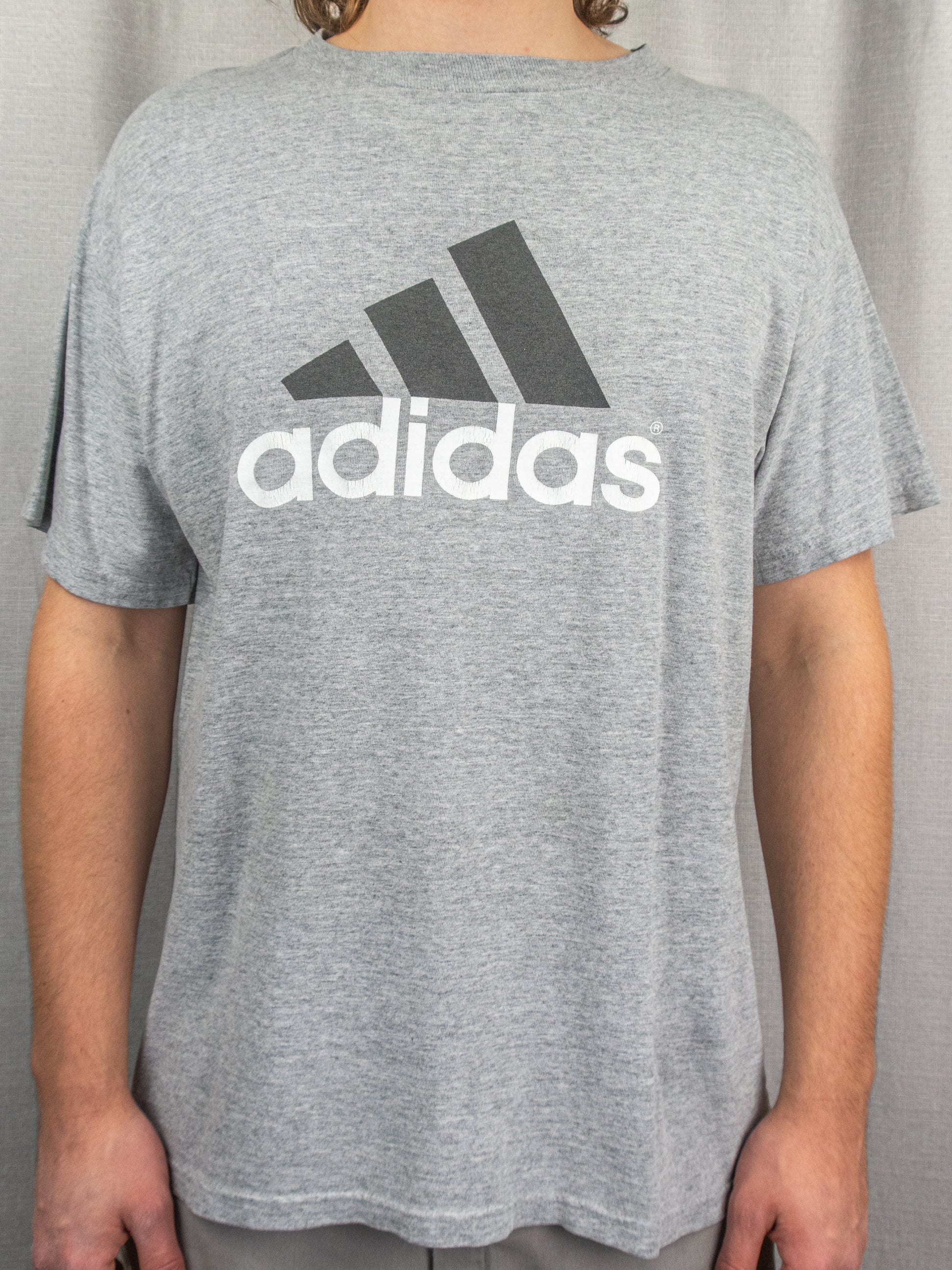 00's Adidas T-Shirt - M