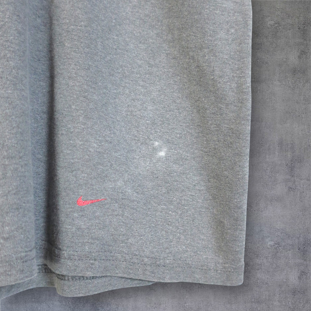 VINTAGE NIKE T-SHIRT - S