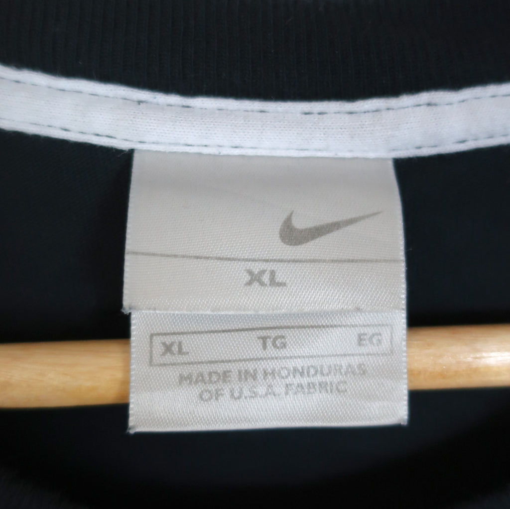 VINTAGE NIKE T-SHIRT - XL