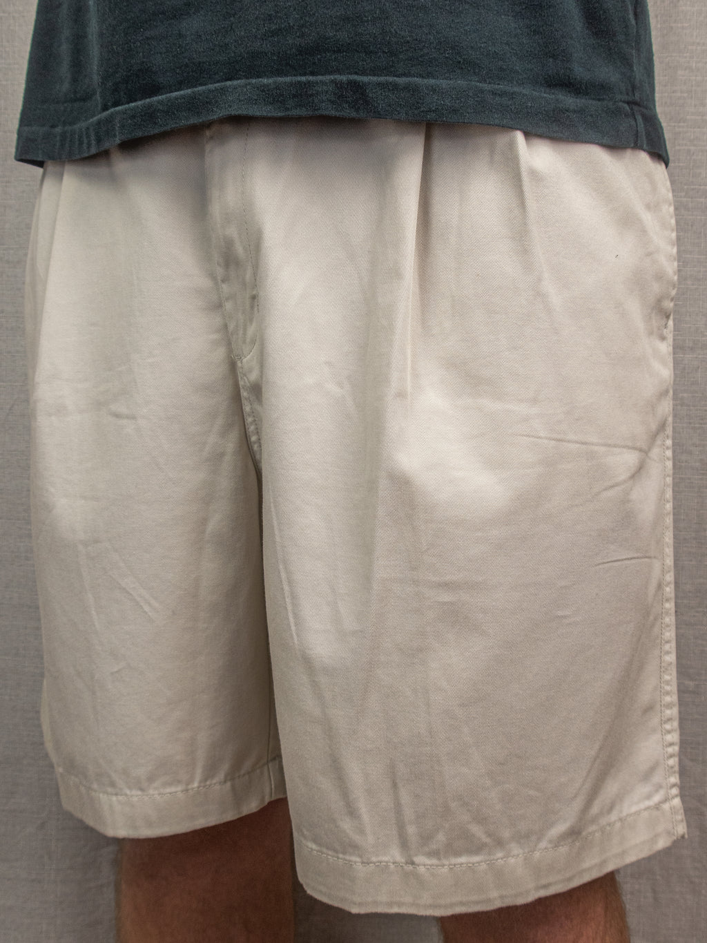 00's Chaps Pleated Tailored Shorts - 40"