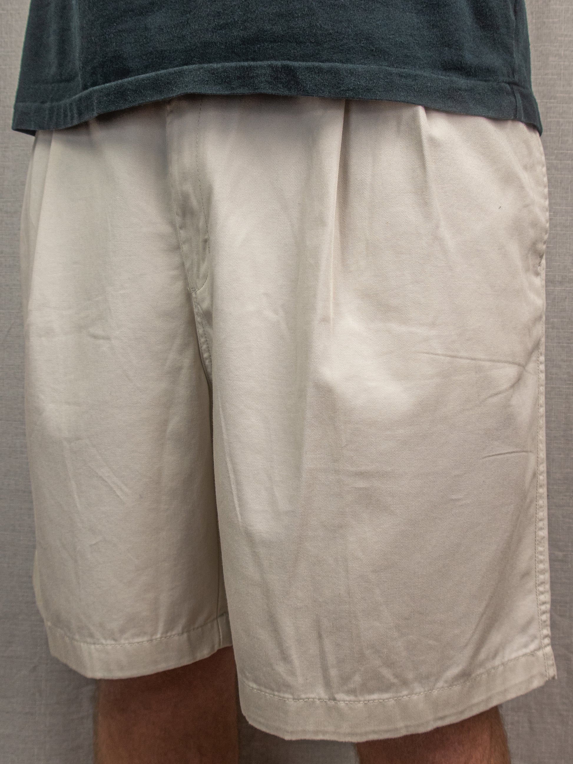00's Chaps Pleated Tailored Shorts - 40"