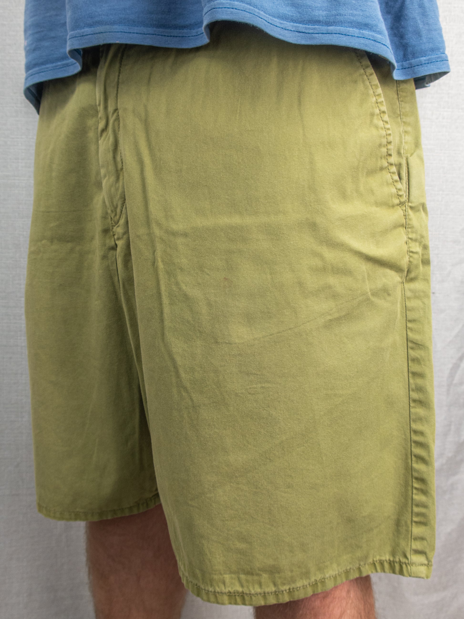 00's Gant Tailored Shorts - 42"