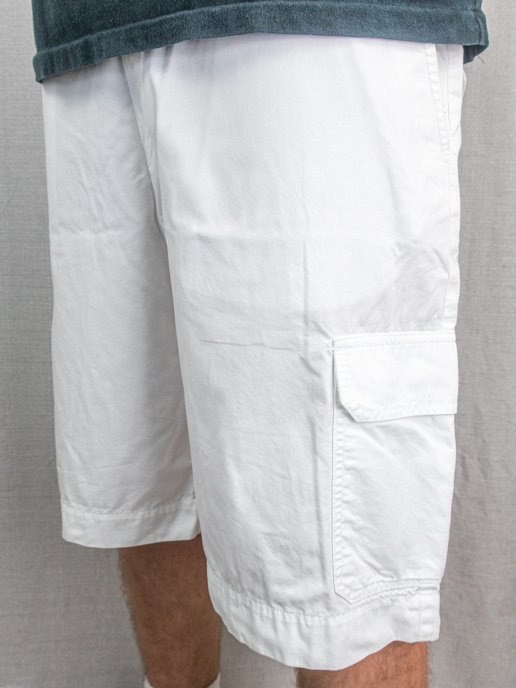 00's Lacoste Cargo Shorts - 34"