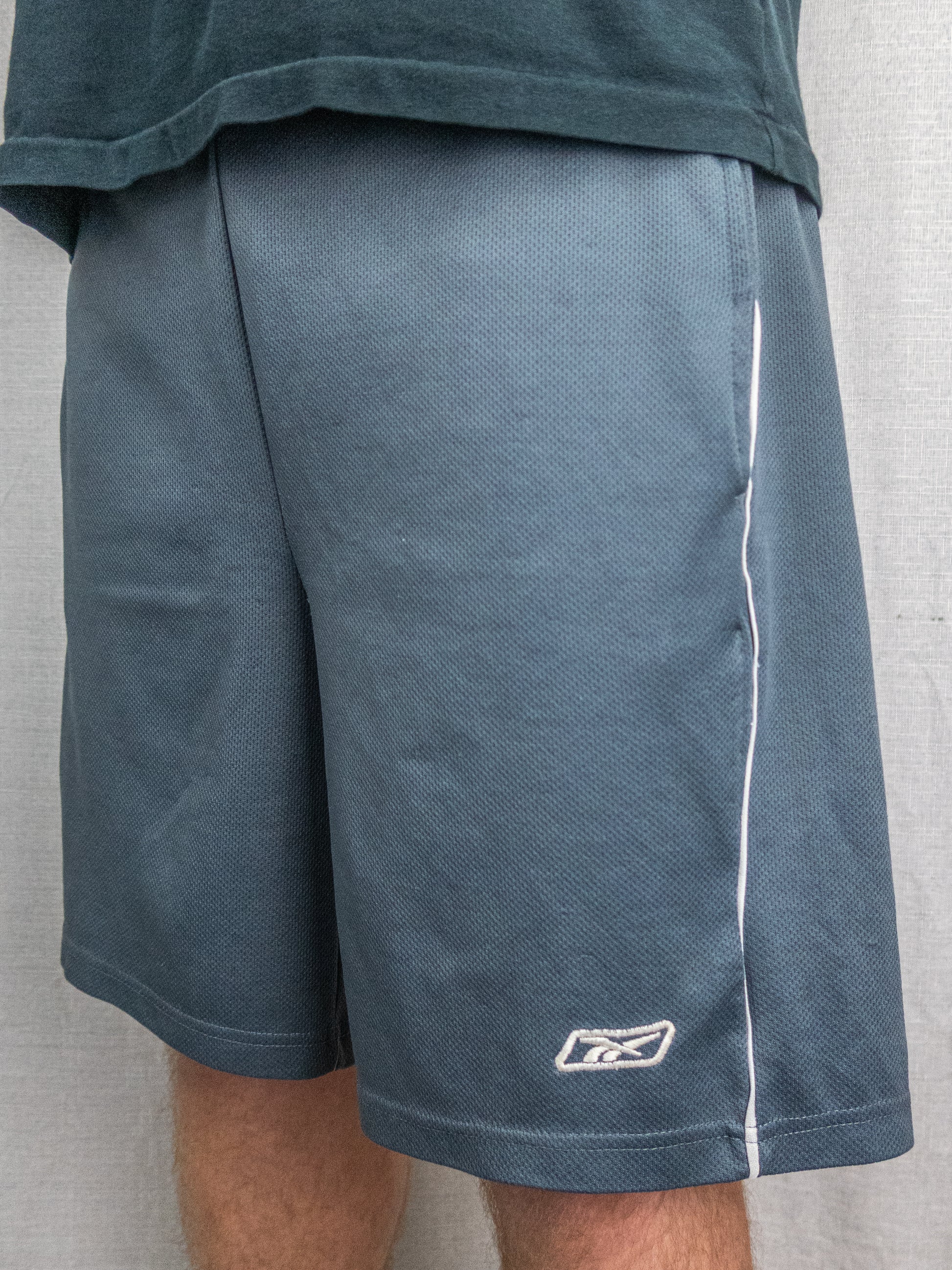 00's Reebok Adjustable Track Shorts - XL
