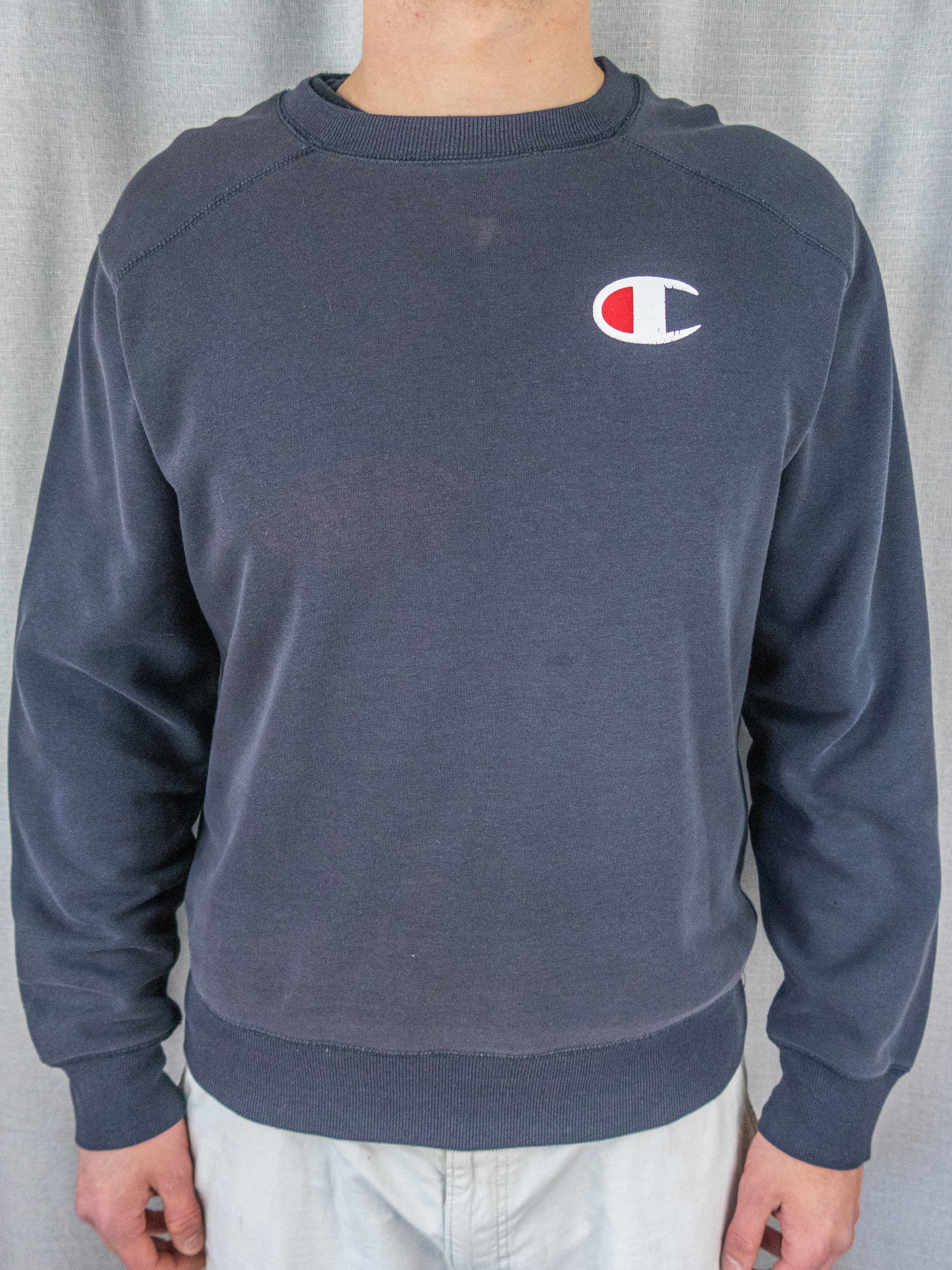 Champion Crewneck Sweater - L