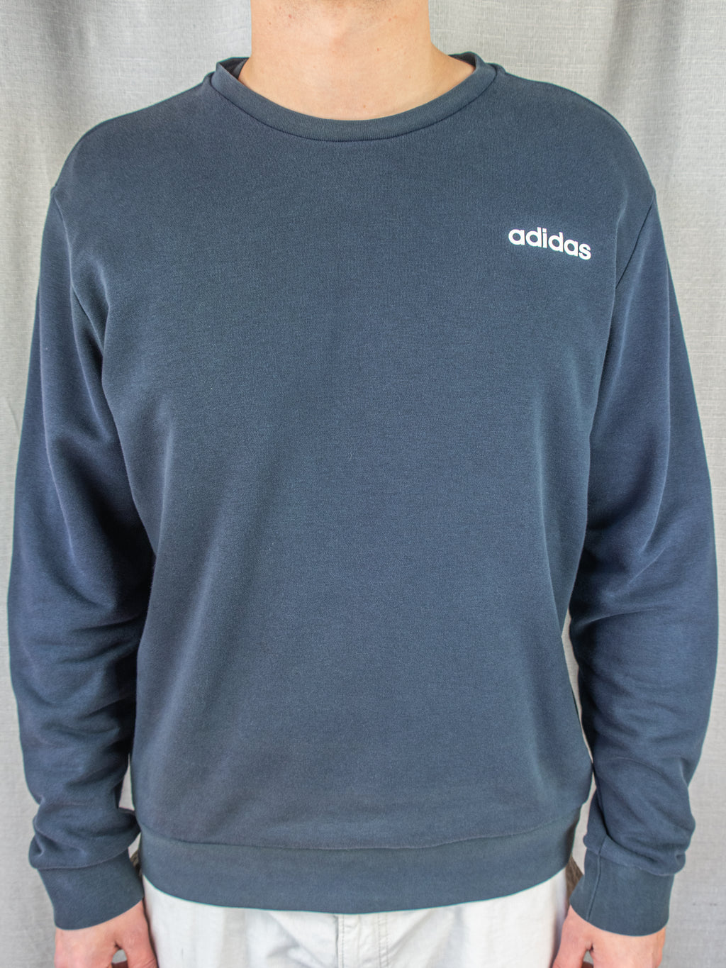Adidas Crewneck Sweater - L