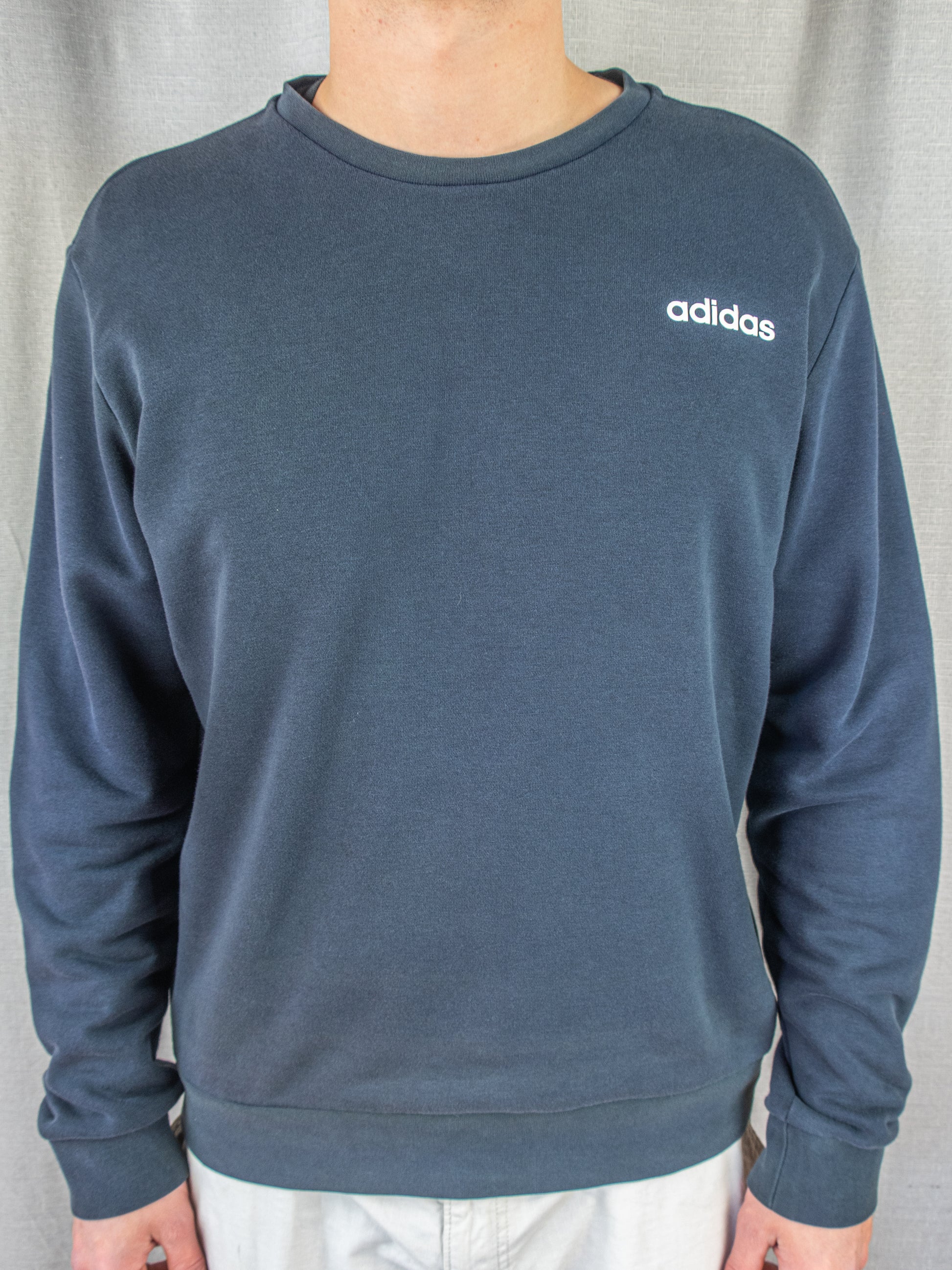 Adidas Crewneck Sweater - L