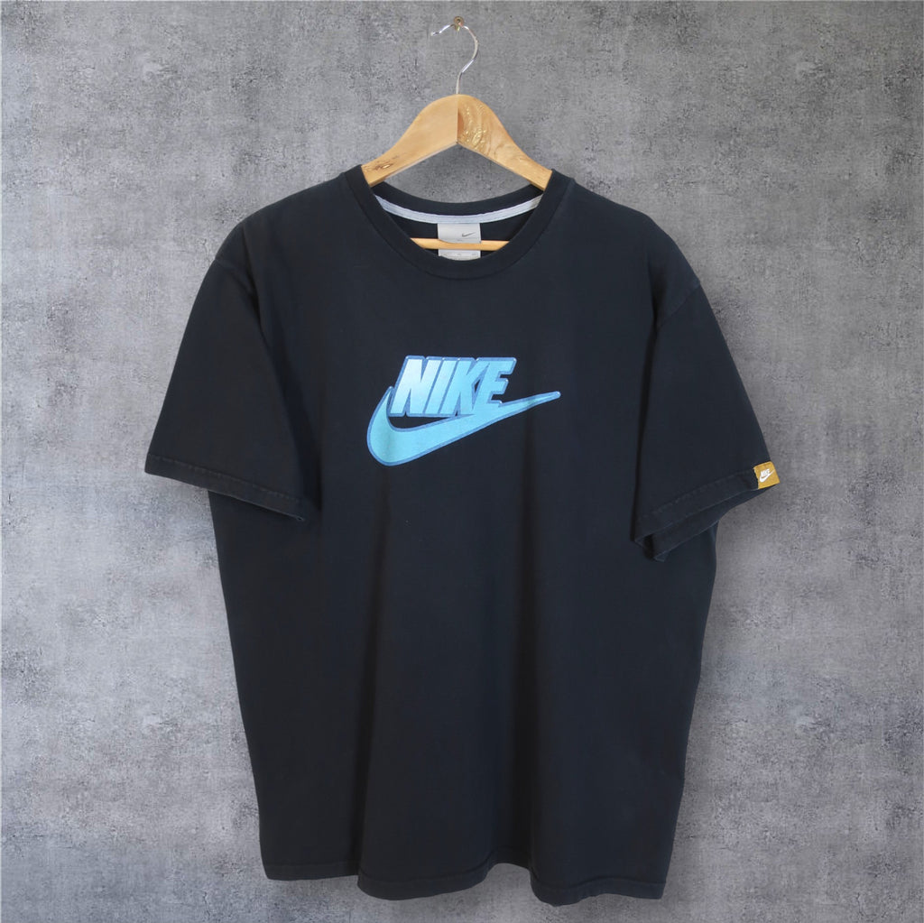 VINTAGE NIKE T-SHIRT - L/XL