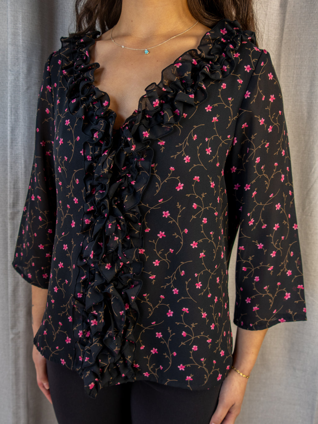 Y2K Liz Jordan Floral Ruffle Blouse - Black - Size M