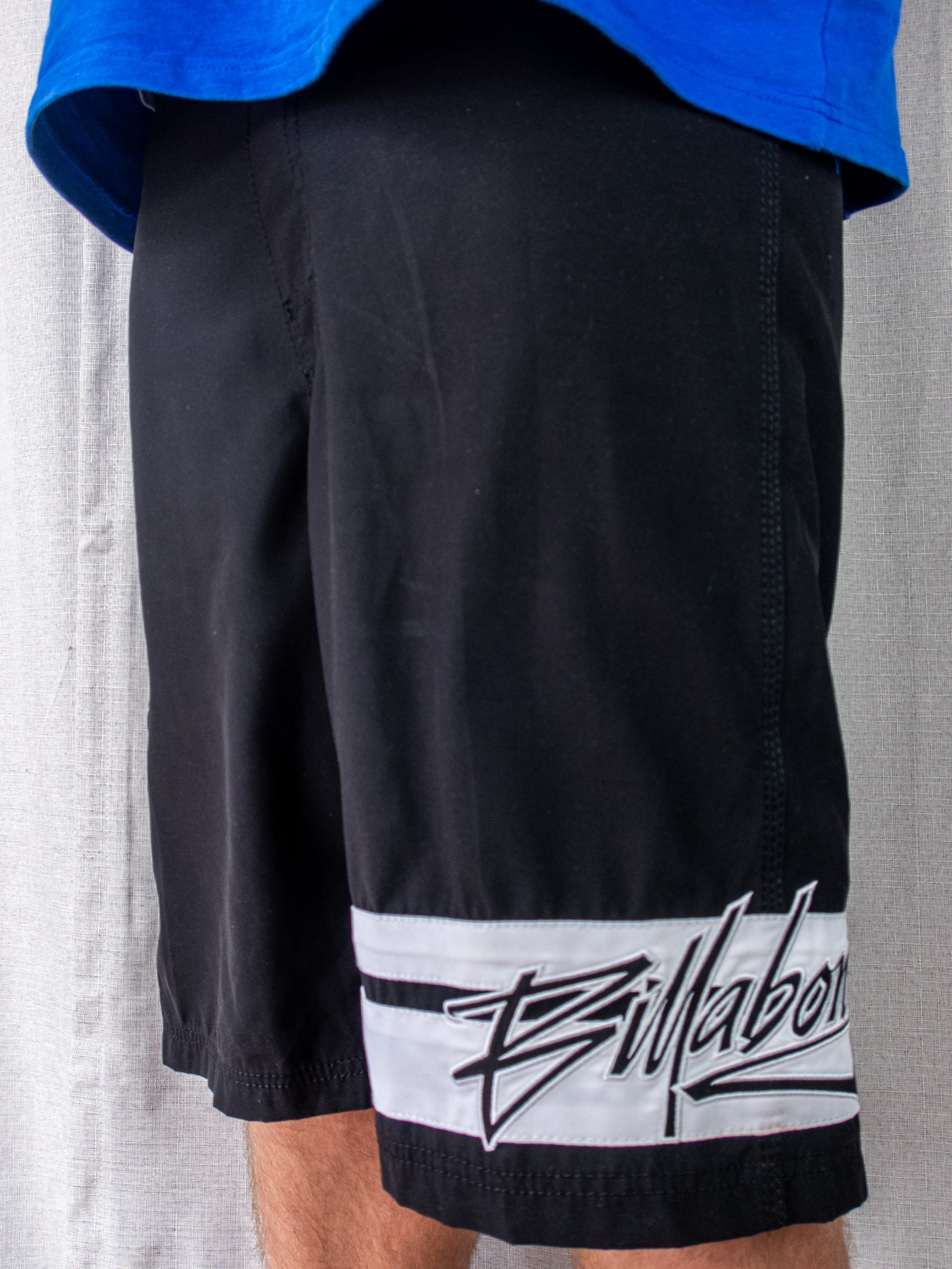 00's Billabong Board Shorts - 32"