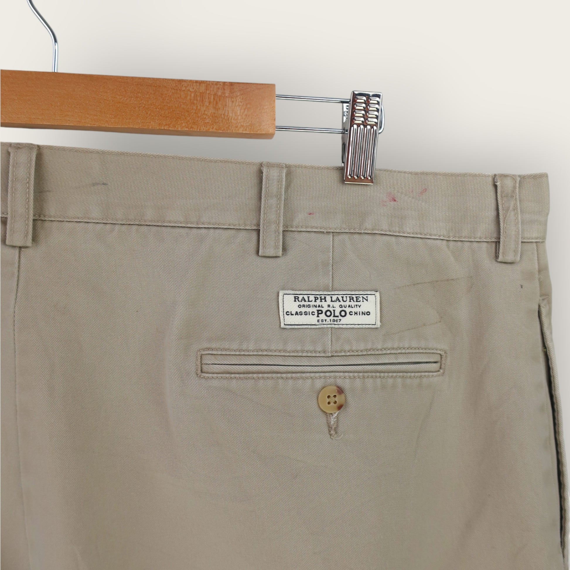 VINTAGE RALPH LAUREN PLEATED CHINO SHORTS - 42"