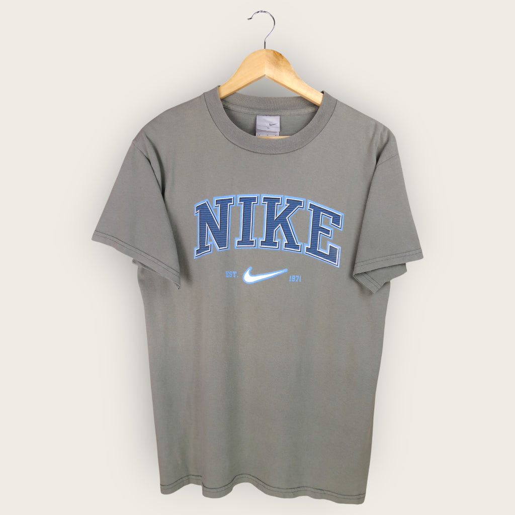 VINTAGE NIKE T-SHIRT - M