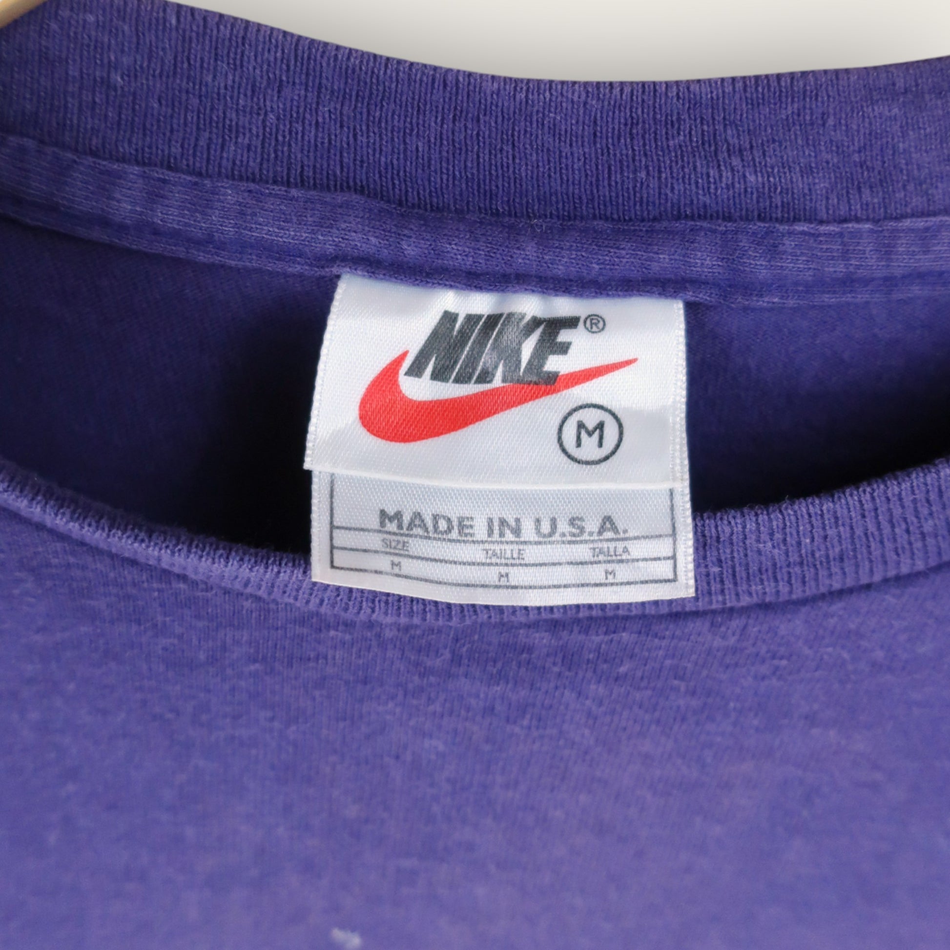VINTAGE NIKE T-SHIRT - S/M
