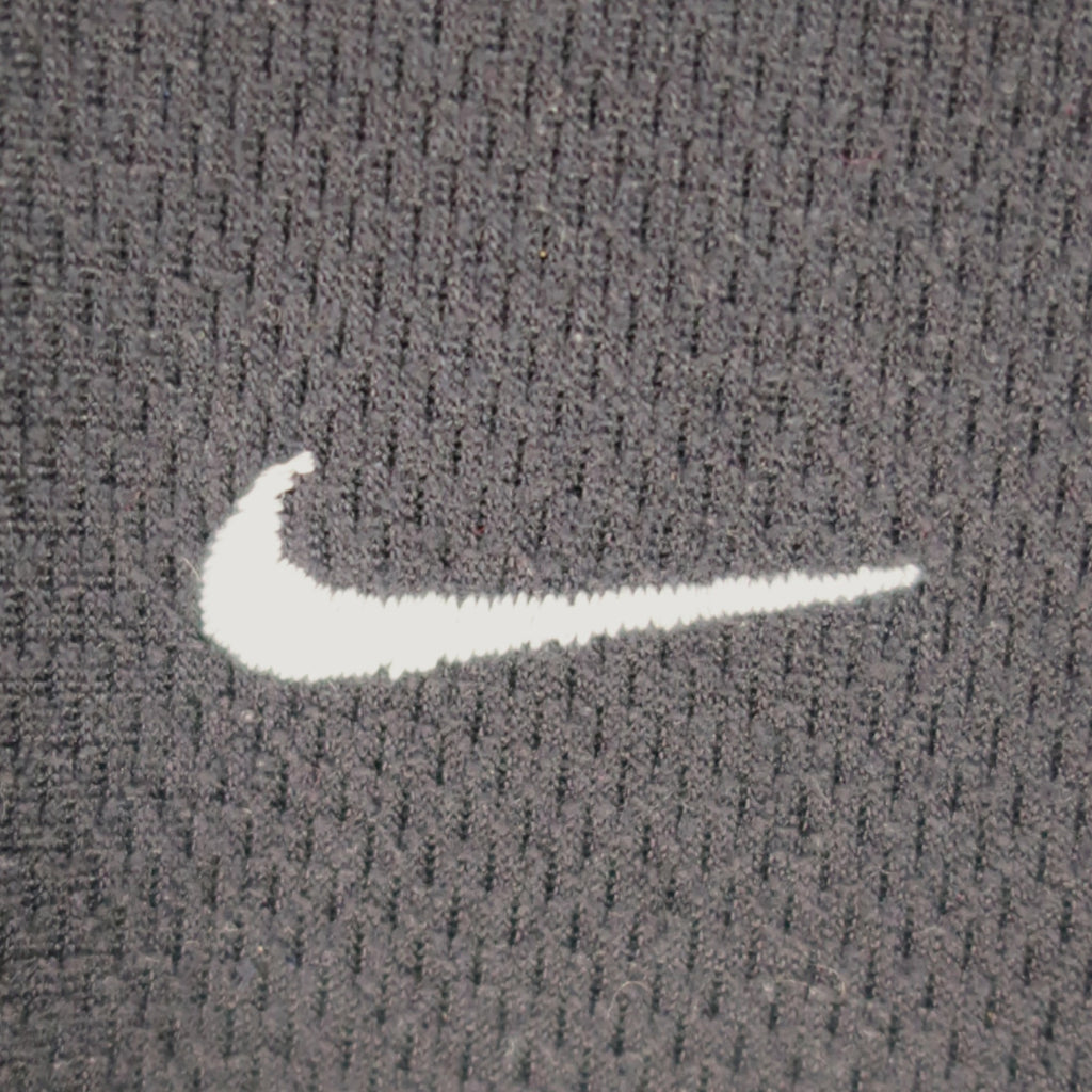 VINTAGE LONG-SLEEVE NIKE DRI-FIT T-SHIRT – M/L