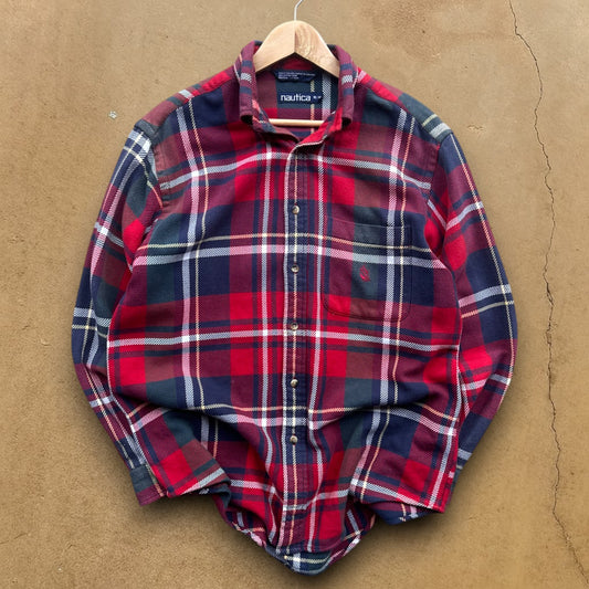 VINTAGE LONG-SLEEVE NAUTICA PLAID BUTTON-UP SHIRT - M