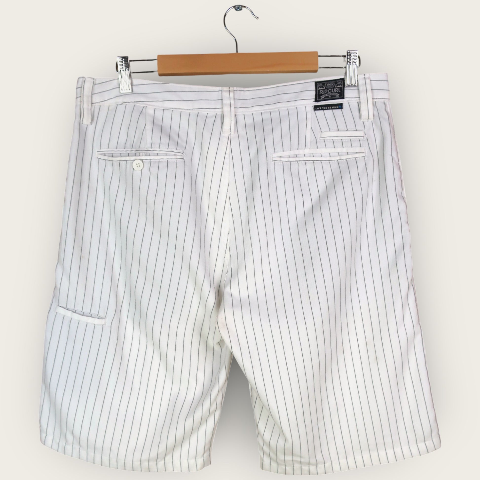 VINTAGE RIPCURL SHORTS - 34"