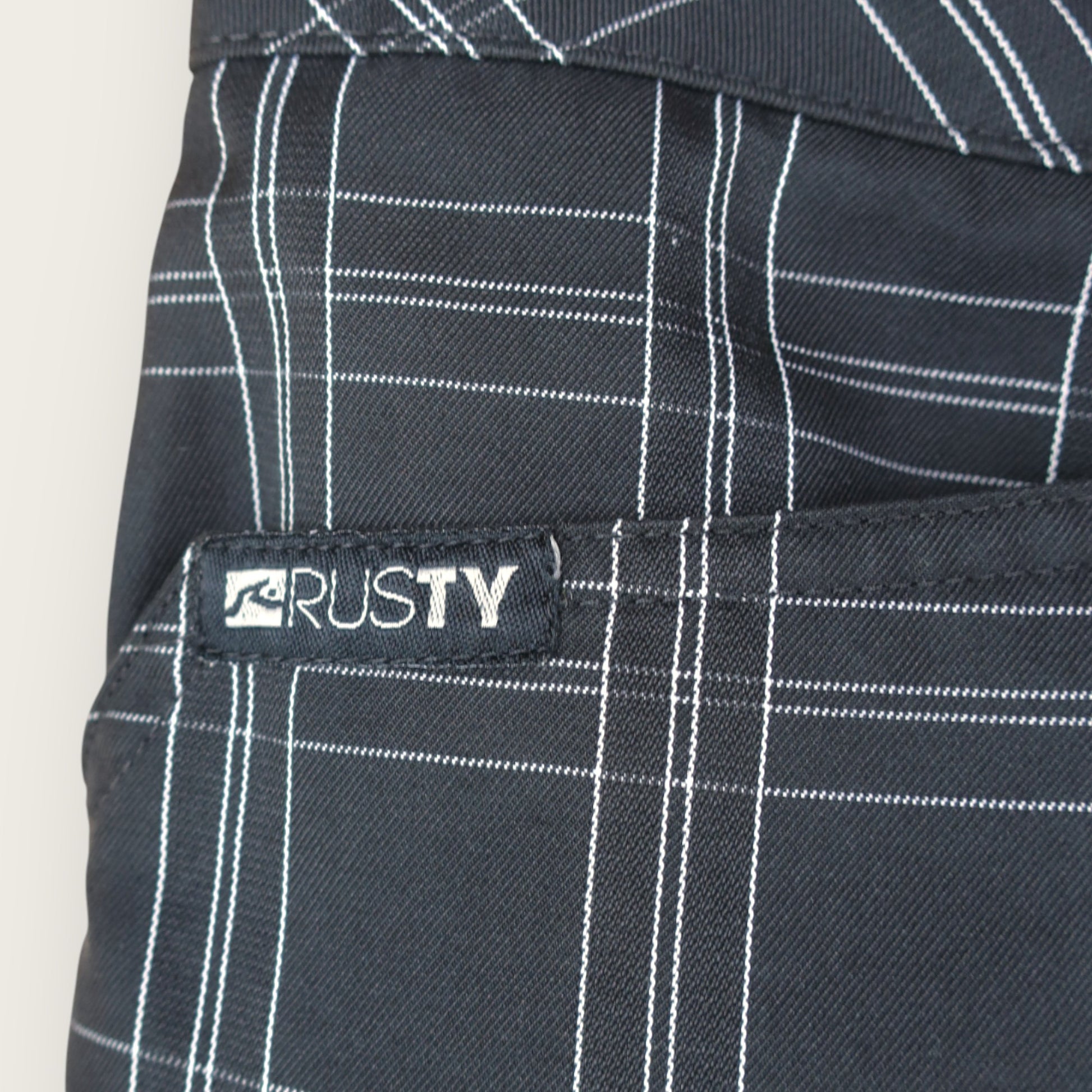 VINTAGE WMNS RUSTY SHORTS - 14