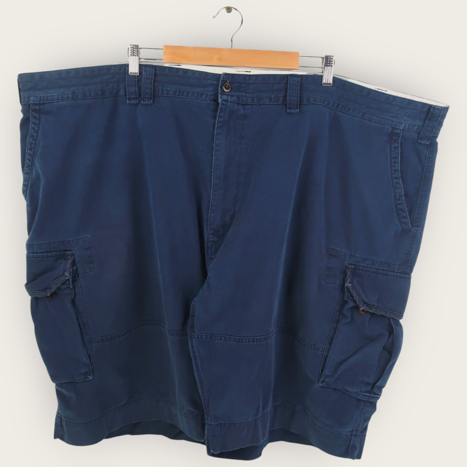 VINTAGE RALPH LAUREN CARGO SHORTS - 56"