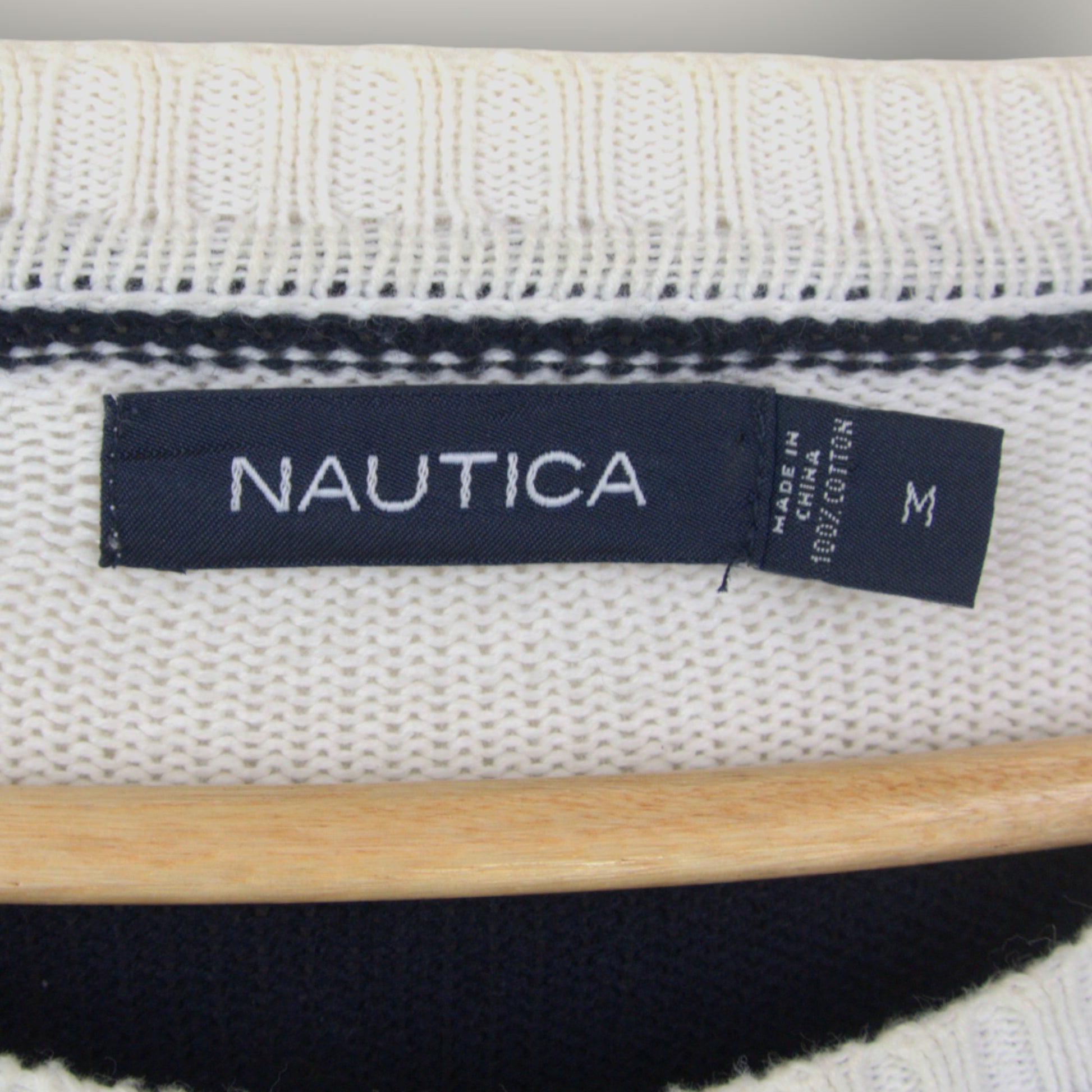 VINTAGE NAUTICA KNIT SWEATER - M