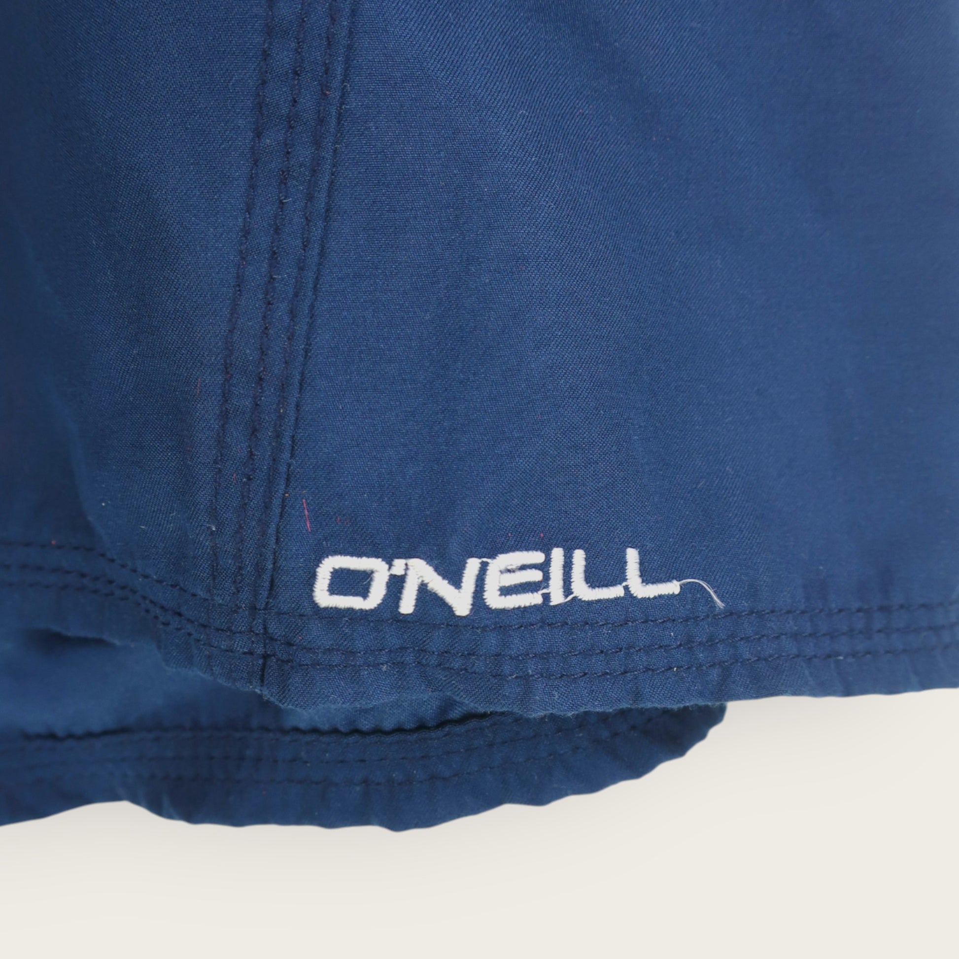 VINTAGE O'NEILL BOARD SHORTS - 40"