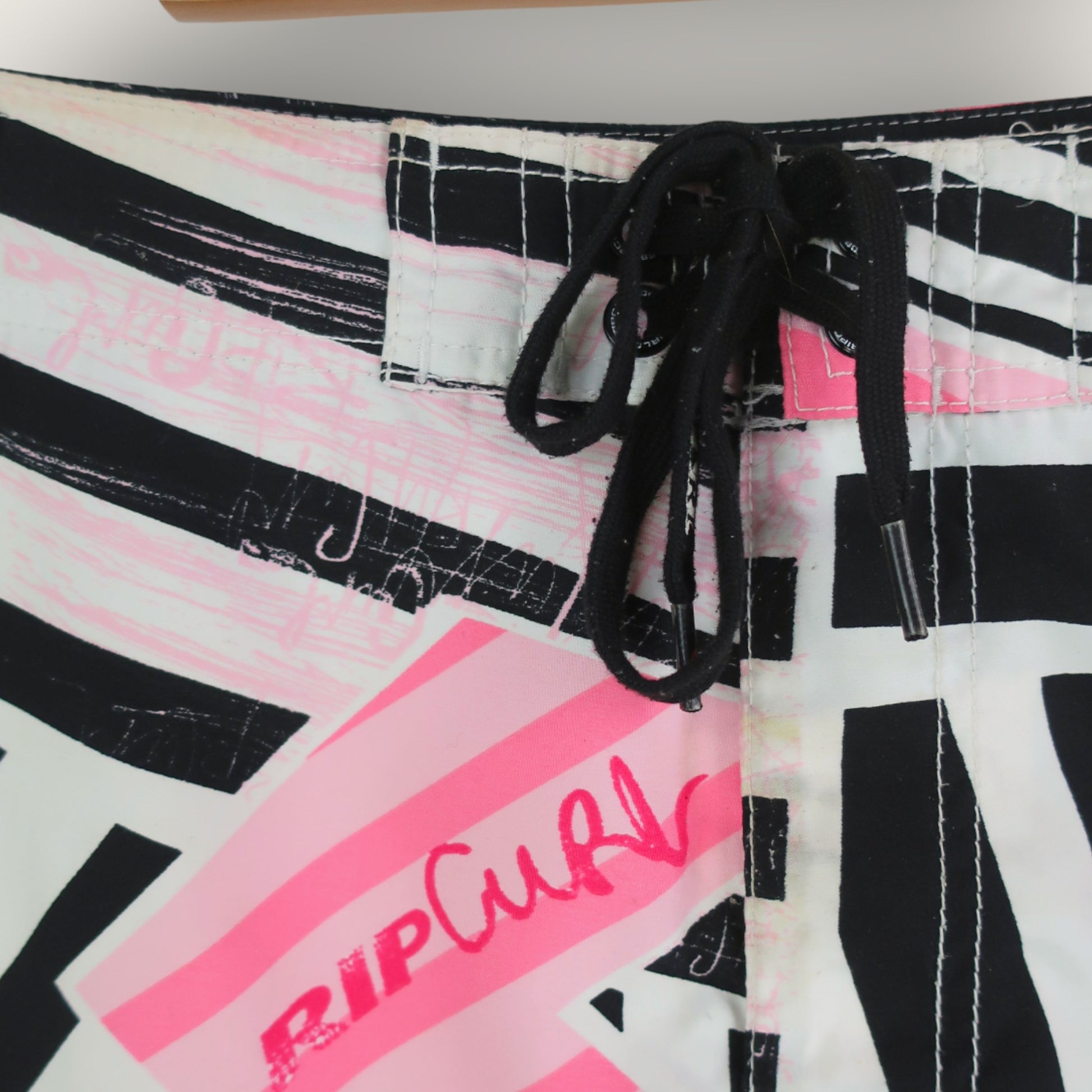 VINTAGE RIPCURL BOARD SHORTS - 34"