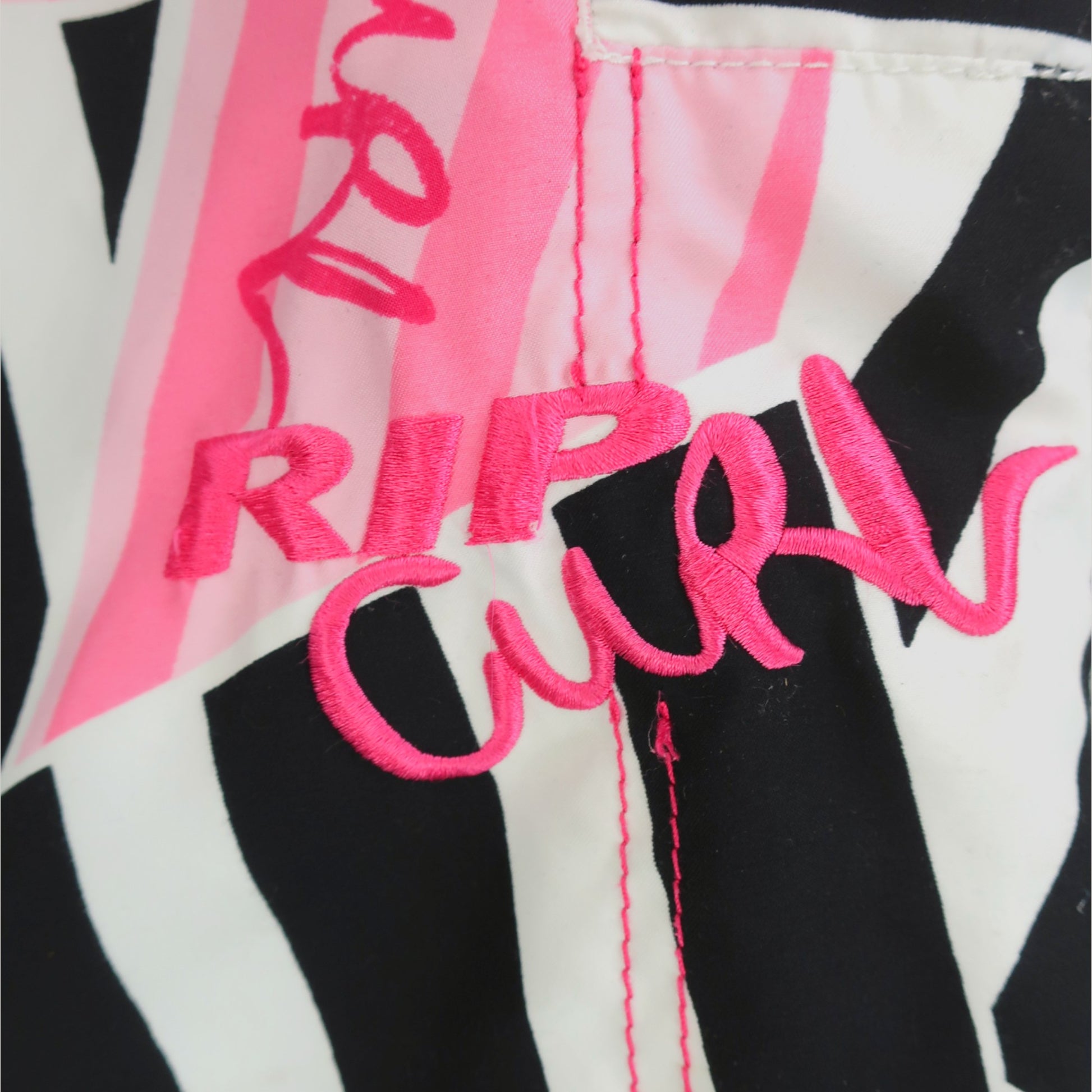 VINTAGE RIPCURL BOARD SHORTS - 34"