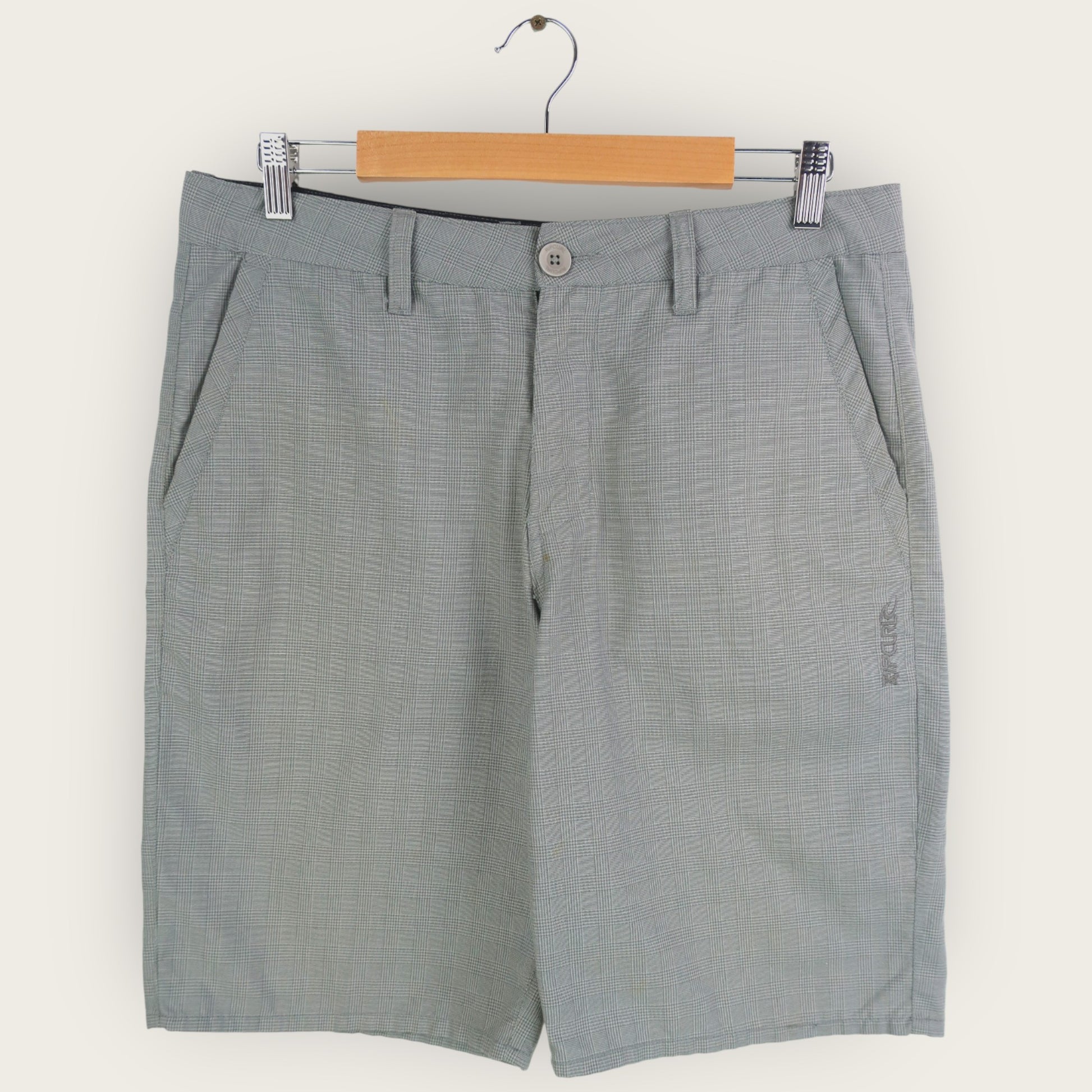 VINTAGE RIPCURL SHORTS - 33"