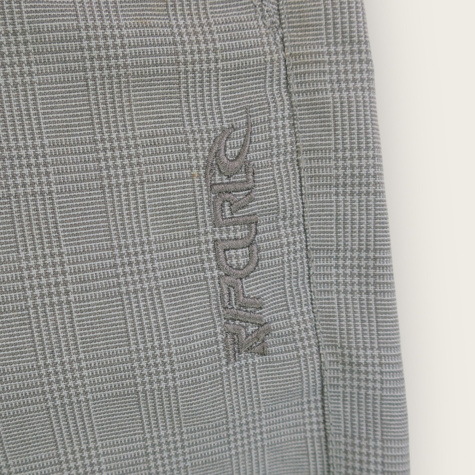 VINTAGE RIPCURL SHORTS - 33"