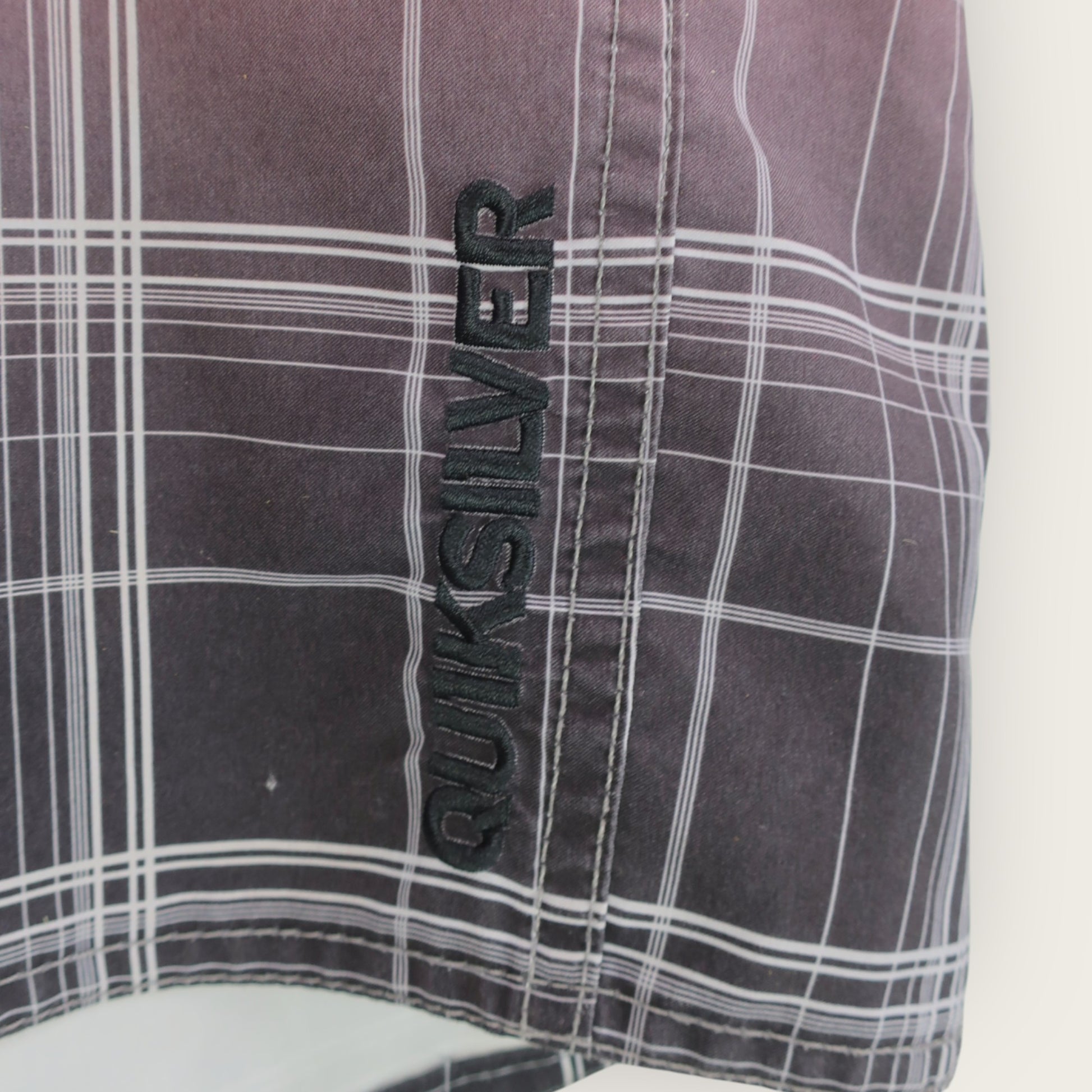 VINTAGE QUIKSILVER BOARD SHORTS - 40"