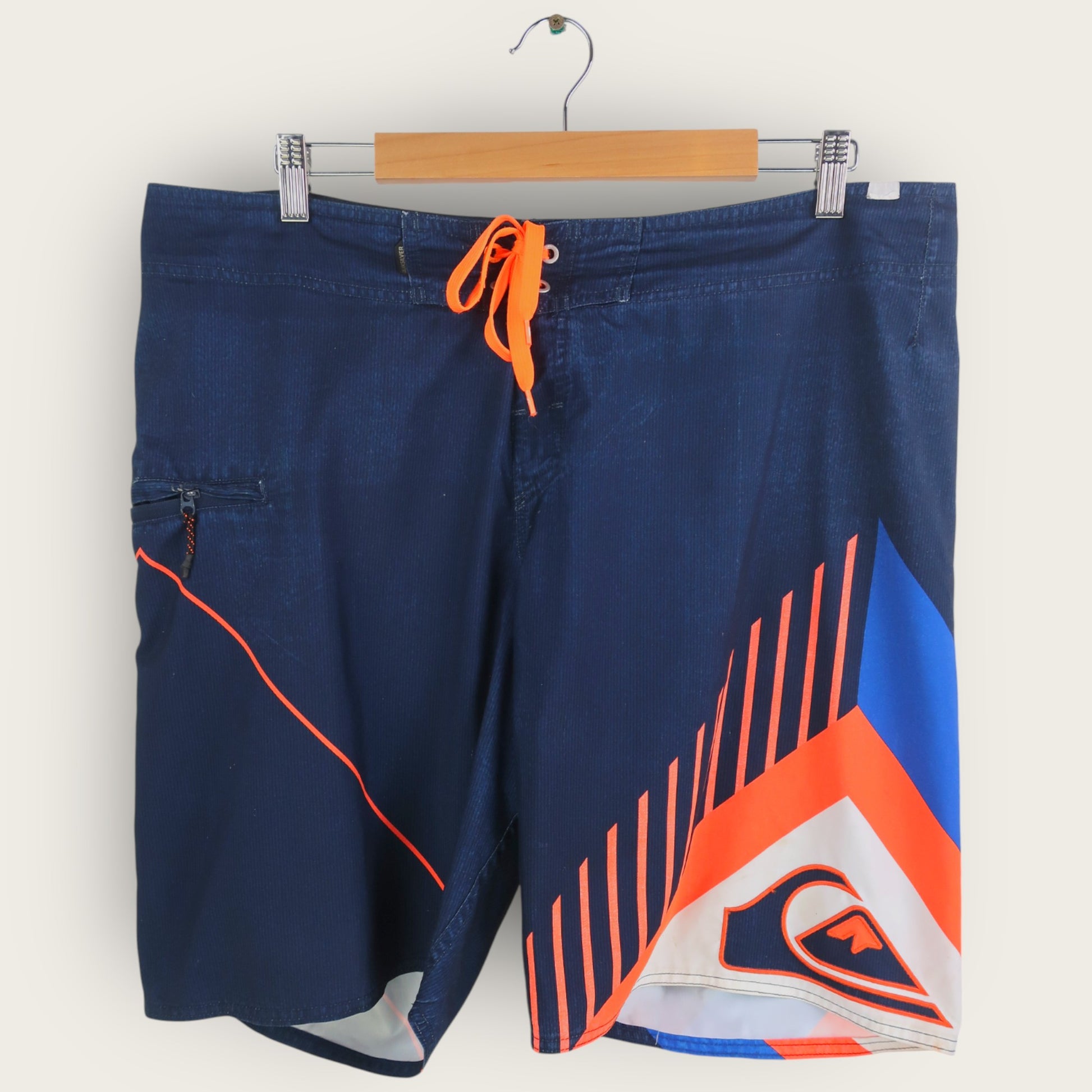 VINTAGE QUIKSILVER BOARD SHORTS - 38"