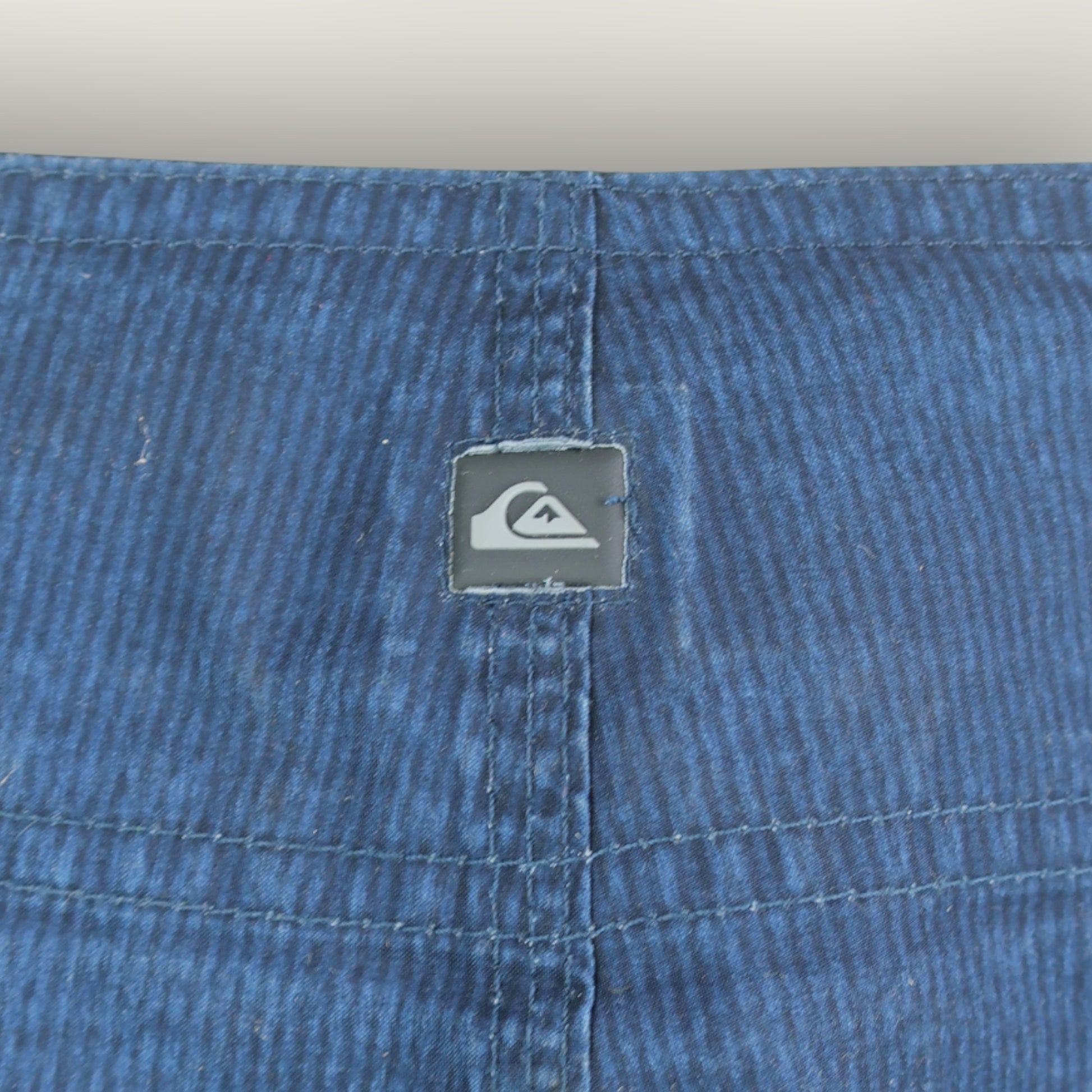 VINTAGE QUIKSILVER BOARD SHORTS - 38"