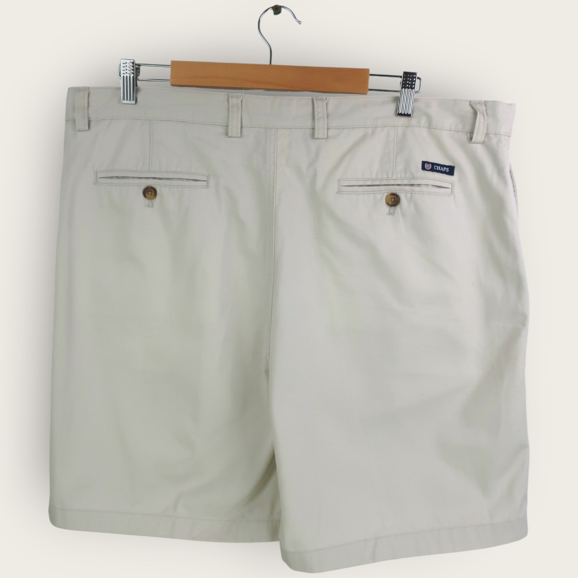 VINTAGE CHAPS PLEATED CHINO SHORTS - 40"