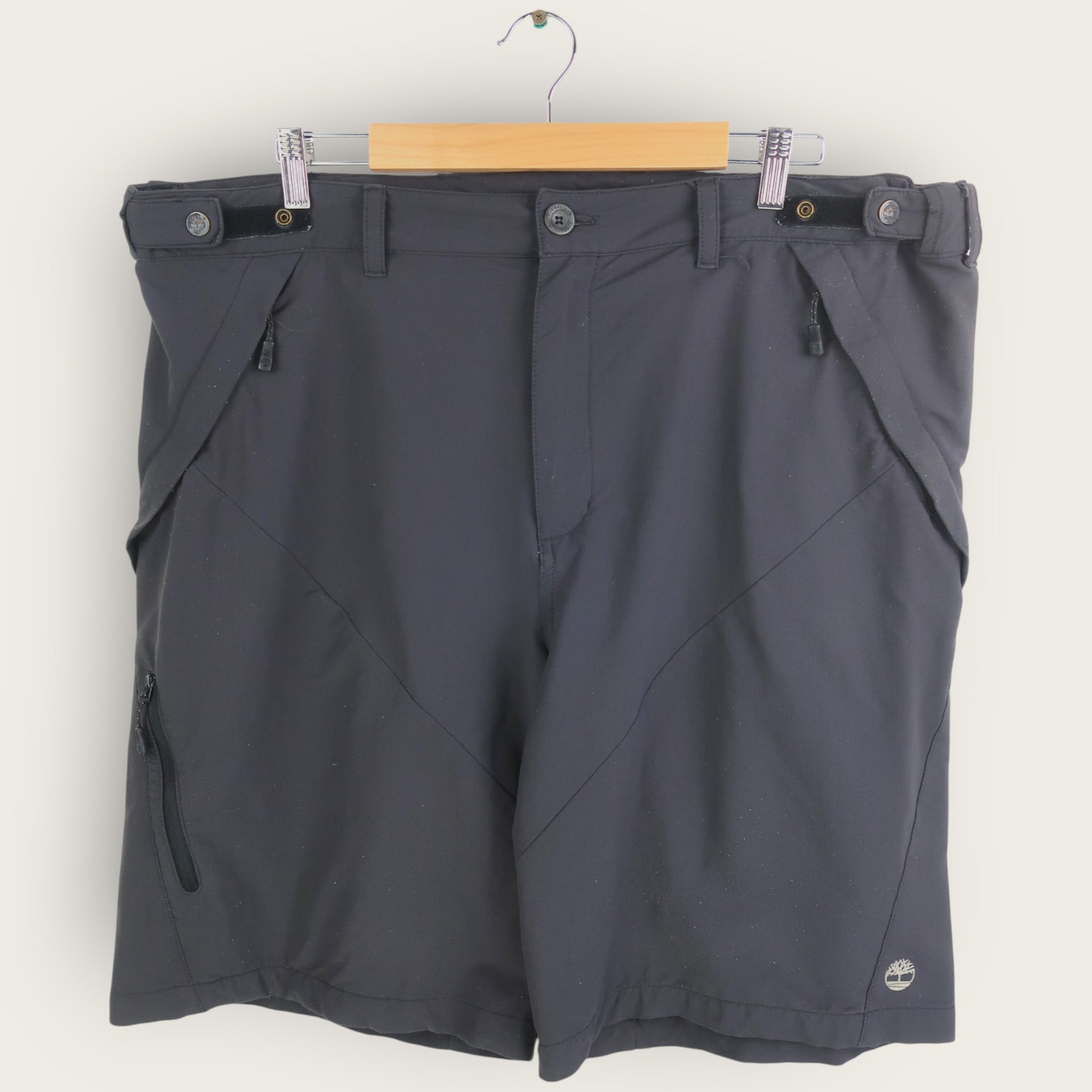 VINTAGE TIMBERLAND UTILITY SHORTS - 40"