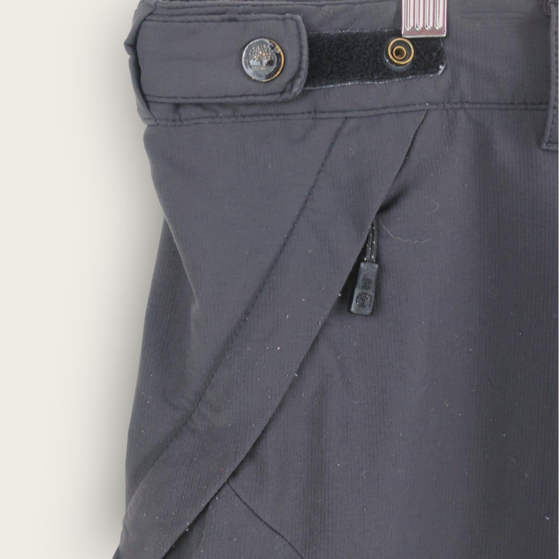 VINTAGE TIMBERLAND UTILITY SHORTS - 40"